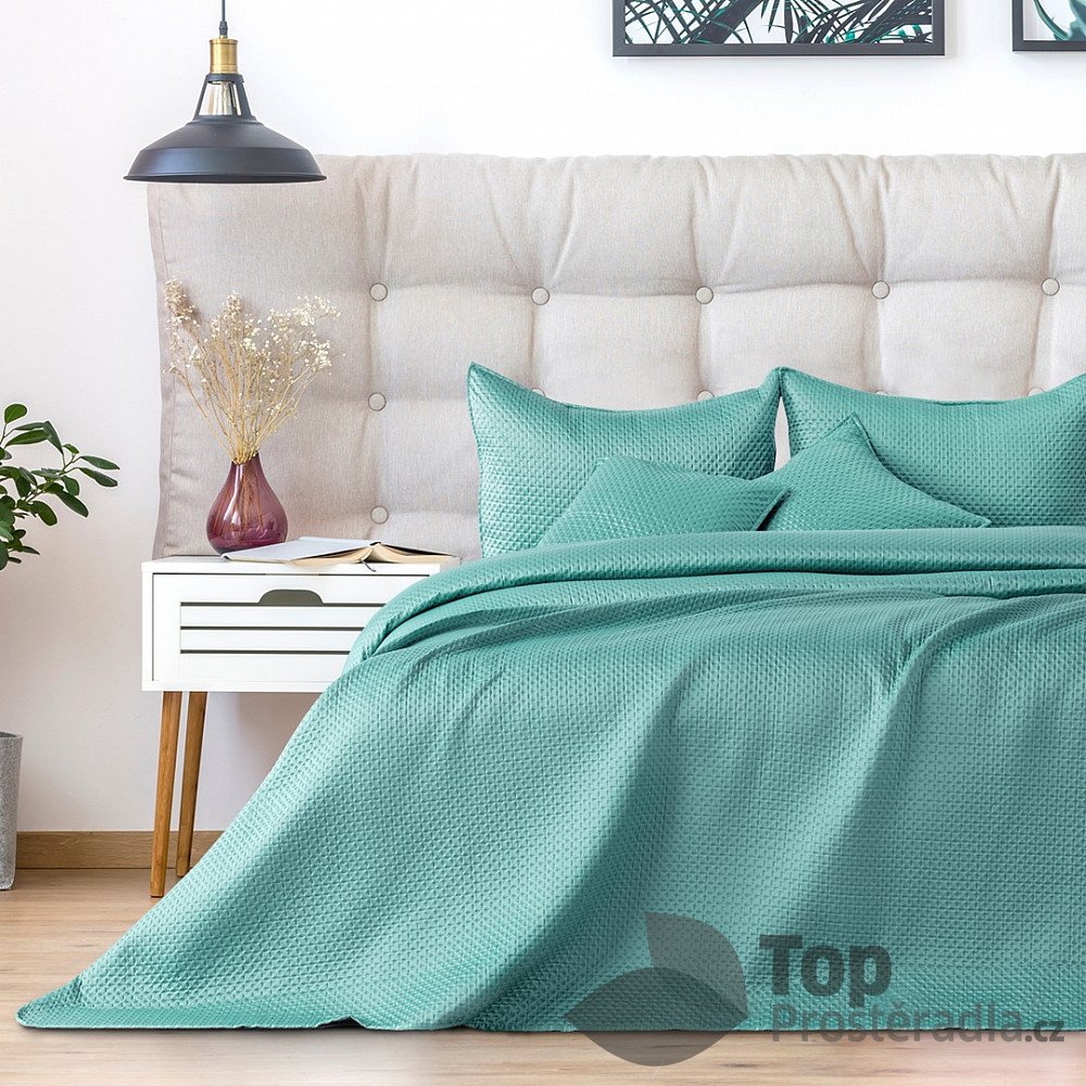 TOP Dekorační přehoz na postel CARMEN 240x260 - Pistáciový