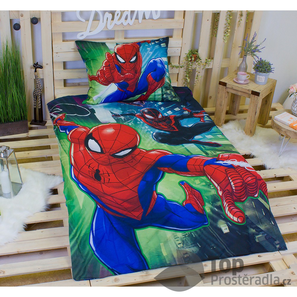 TOP Bavlněné povlečení 140x200+70x90 Spiderman on air